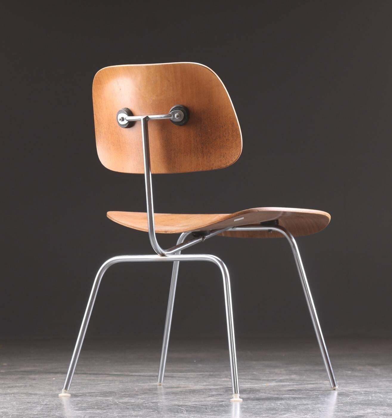 Charles Eames Dcm Dining Chair photo 757.0