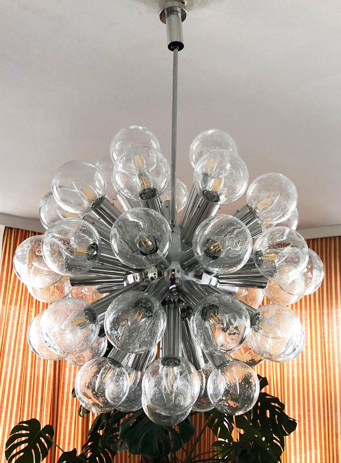 photo furniture Sputnik Chandeliers By Kalmar "Rs 43 Kugel"