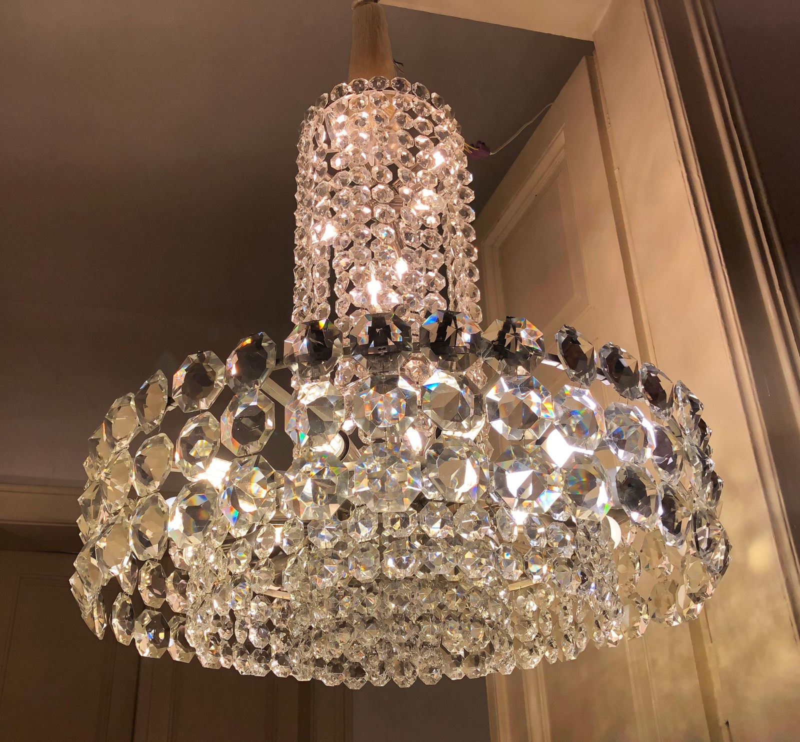 Huge Beautiful Crystal Chandelier By Bakalowits & Söhne Vienna, 1960s photo vinterior