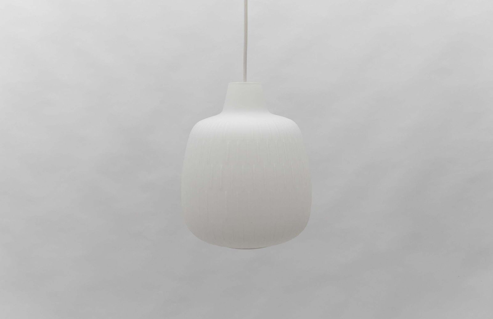 Opaline Glass Lamp "Bergamo" By Aloys F. Gangkofner For Peill & Putzler, 1960s photo vinterior