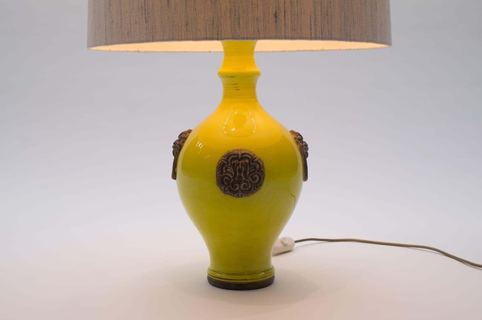 Oatmeal And Yellow Gilt Glazed Ceramic Table Lamp By Ugo Zaccagnini, Italy 1960s photo 934.0