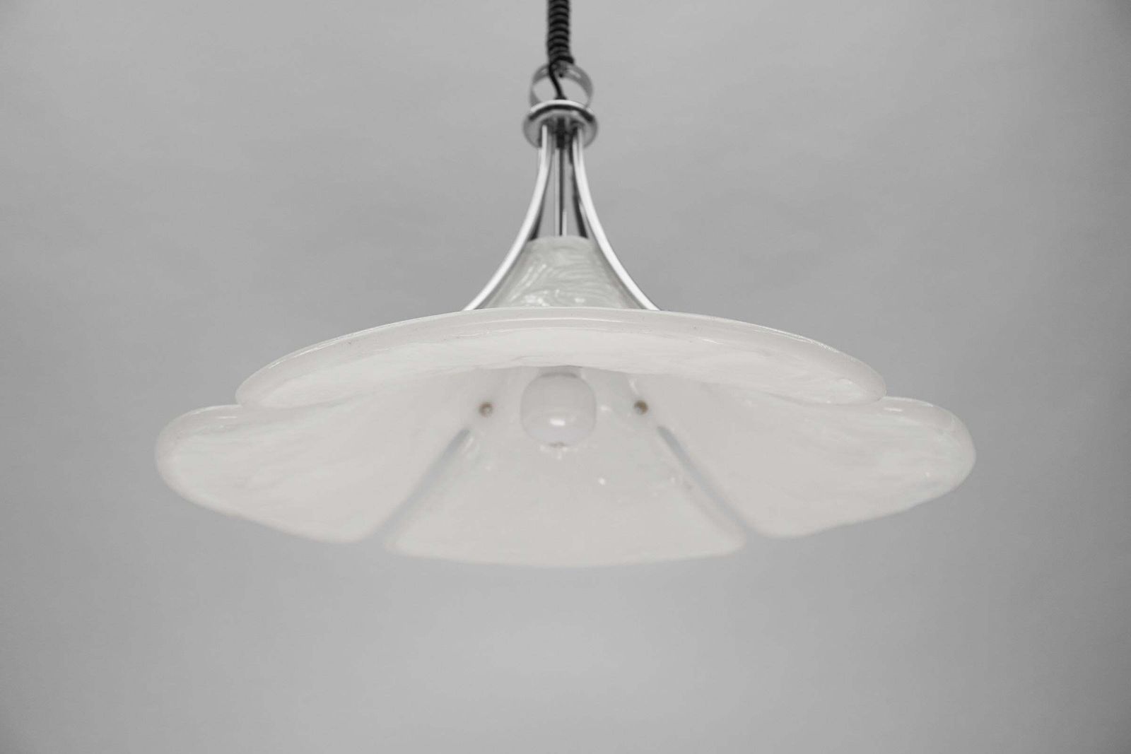 Lovely Mid Century Modern Tulip Lamp By Gebrüder Cosack, 1970s photo vintage