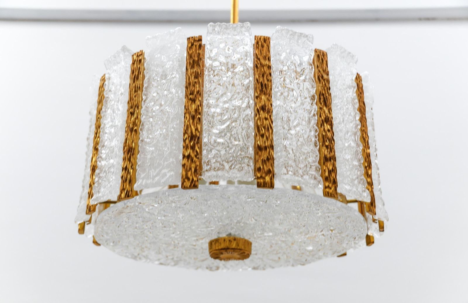 Elegant Ice Glass And Bronze Chendelier By J.T. Kamlar Franken Kg, 1960s Austria photo 1571.0