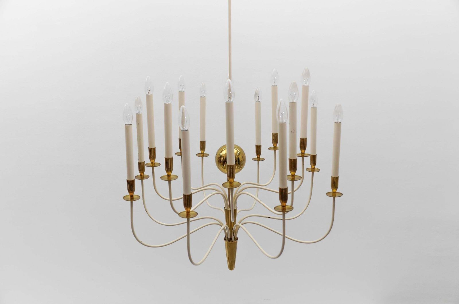 Amazing Huge Chandelier By Vereinigte Werkstätten München, 1950s Germany photo vinterior
