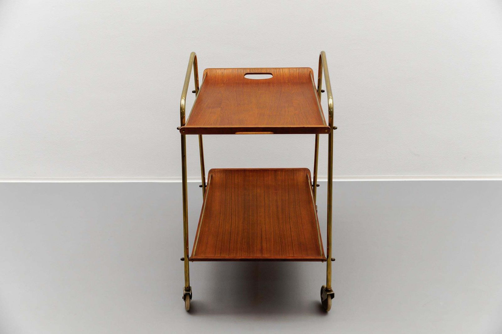Mid Century Modern Serving Cart In Teak And Brass With Removable Tray, 1950s photo vintage
