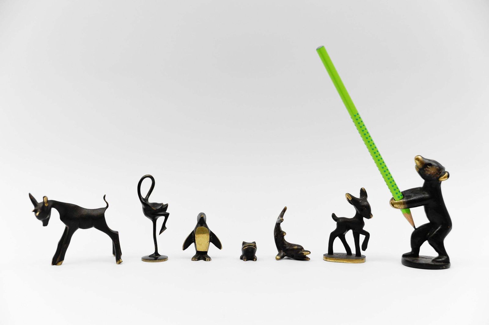 photo buy Set Of 7 Mid Century Modern Massive Brass Animals, Austria, 1960s