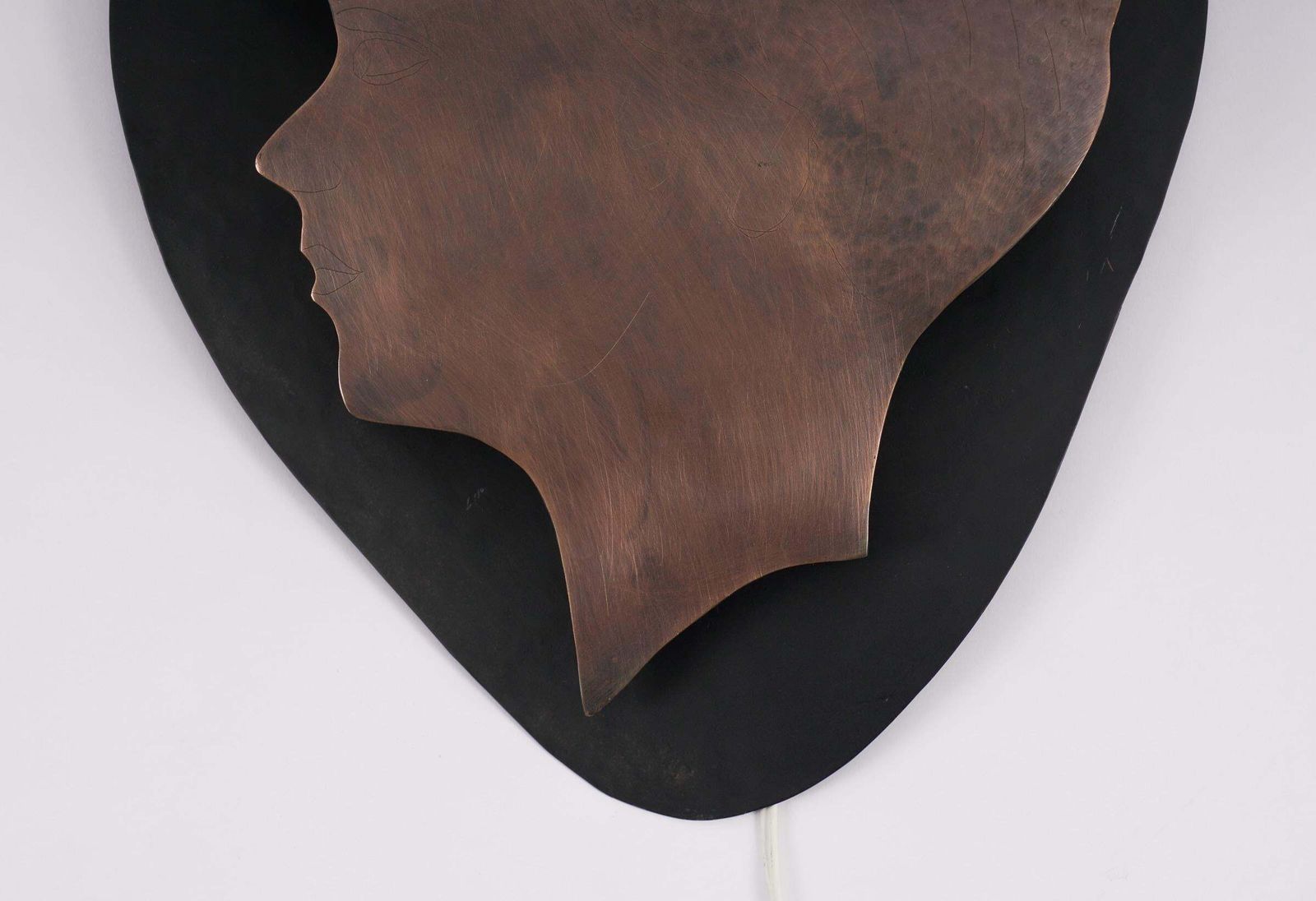 photo furniture Handmade Woman's Head Wall Lamp In Solid Copper And Metal