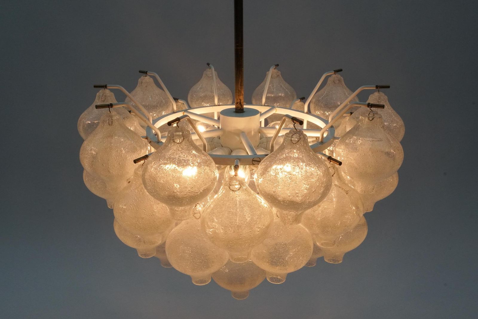 Large Ice Glass Chendelier "Tulipan" By J.T. Kamlar Franken Kg, 1960s Austria photo vinterior