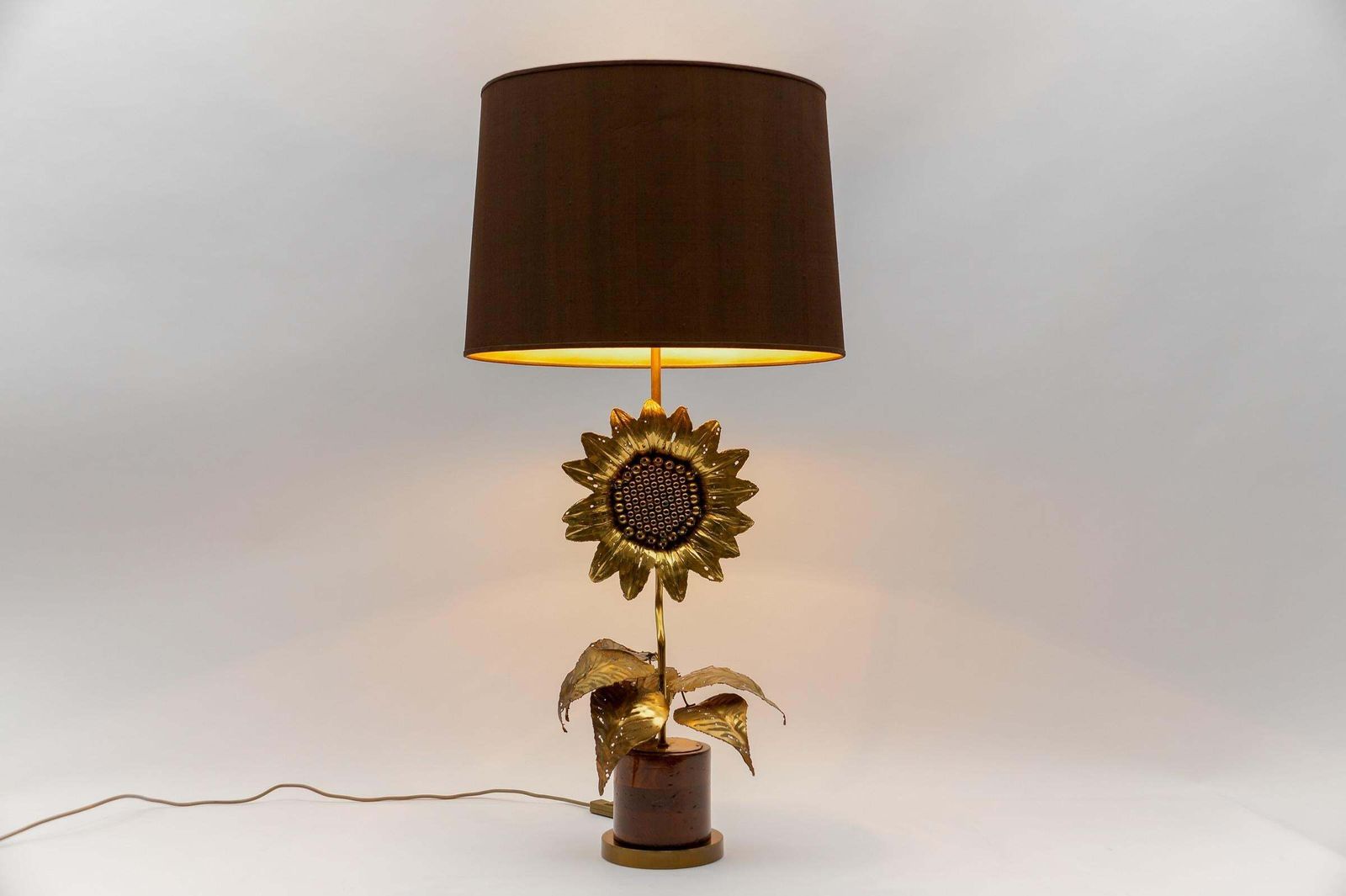 Mid Century Modern Sunflower Table Lamp Made In Brass And Wood, 1960s photo 2081.0