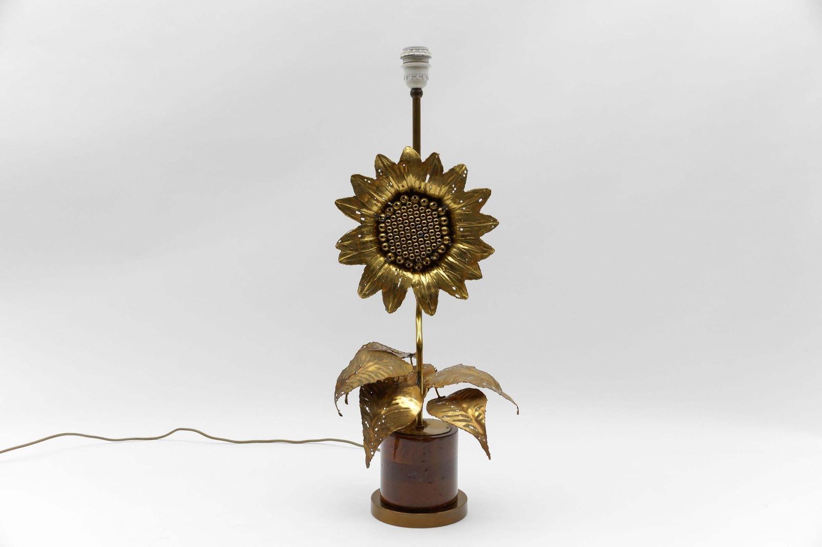 Mid Century Modern Sunflower Table Lamp Made In Brass And Wood, 1960s photo vinterior