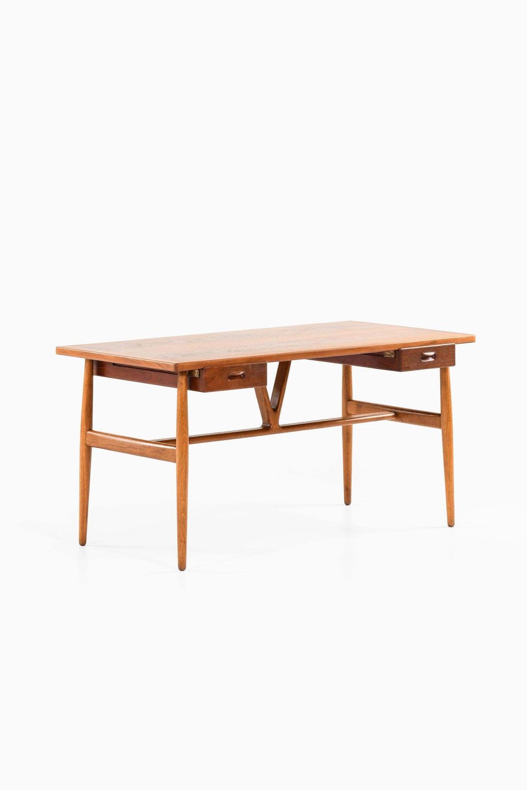 55208.0 Hans Wegner Desk Model Jh 563 By Cabinetmaker Johannes Hansen In Denmark photo