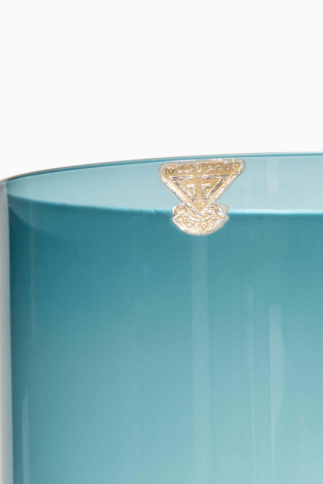 Kjell Blomberg Vase Produced By Gullaskruf In Sweden photo furniture
