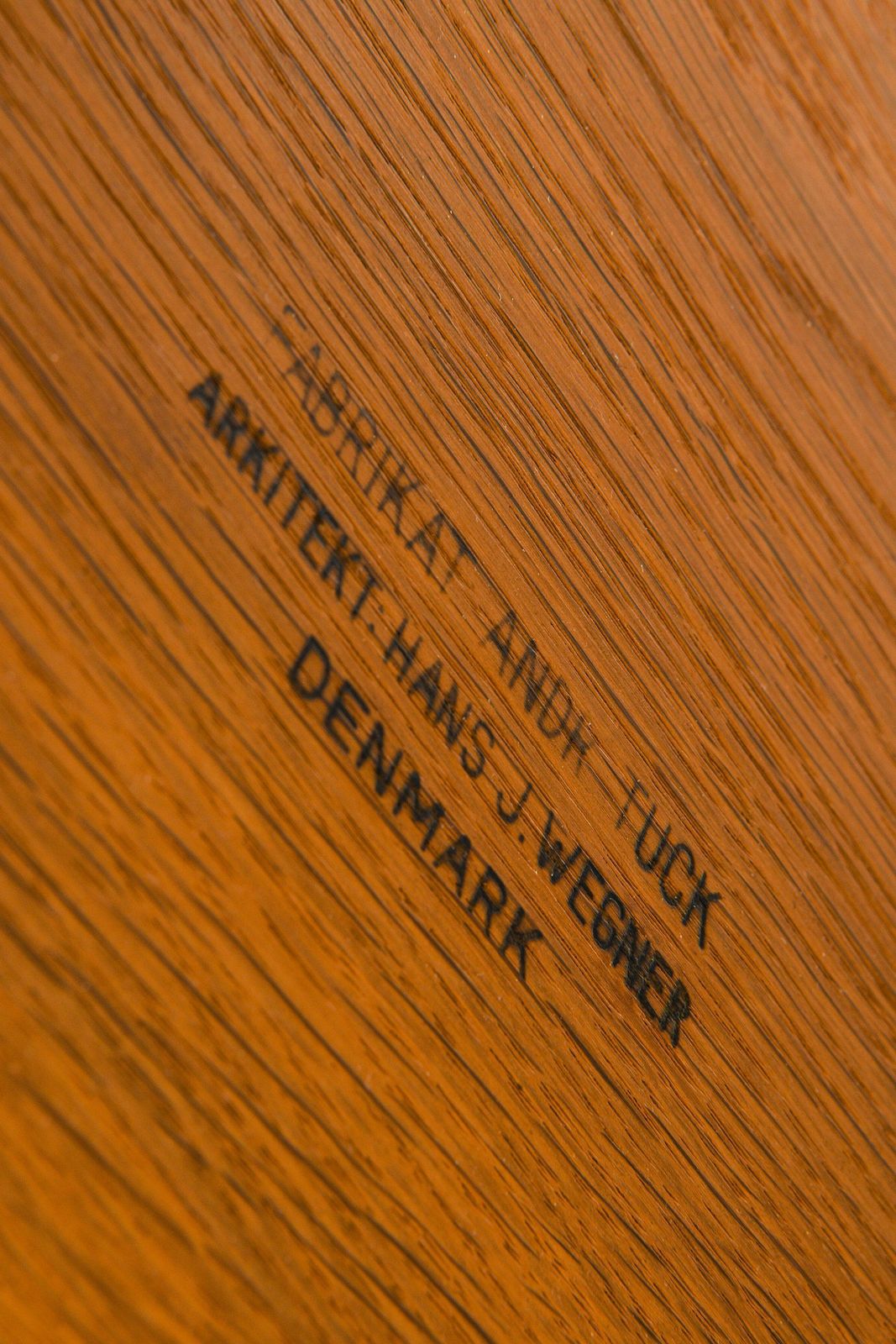 photo furniture Coffee Table In Oak And Woven Cane By Hans Wegner, 1950's