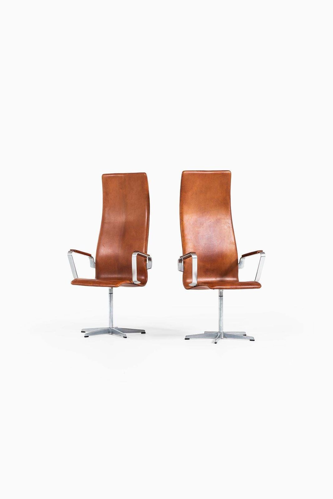 Arne Jacobsen Oxford Chairs Model 3272 By Fritz Hansen In Denmark photo 2973.0