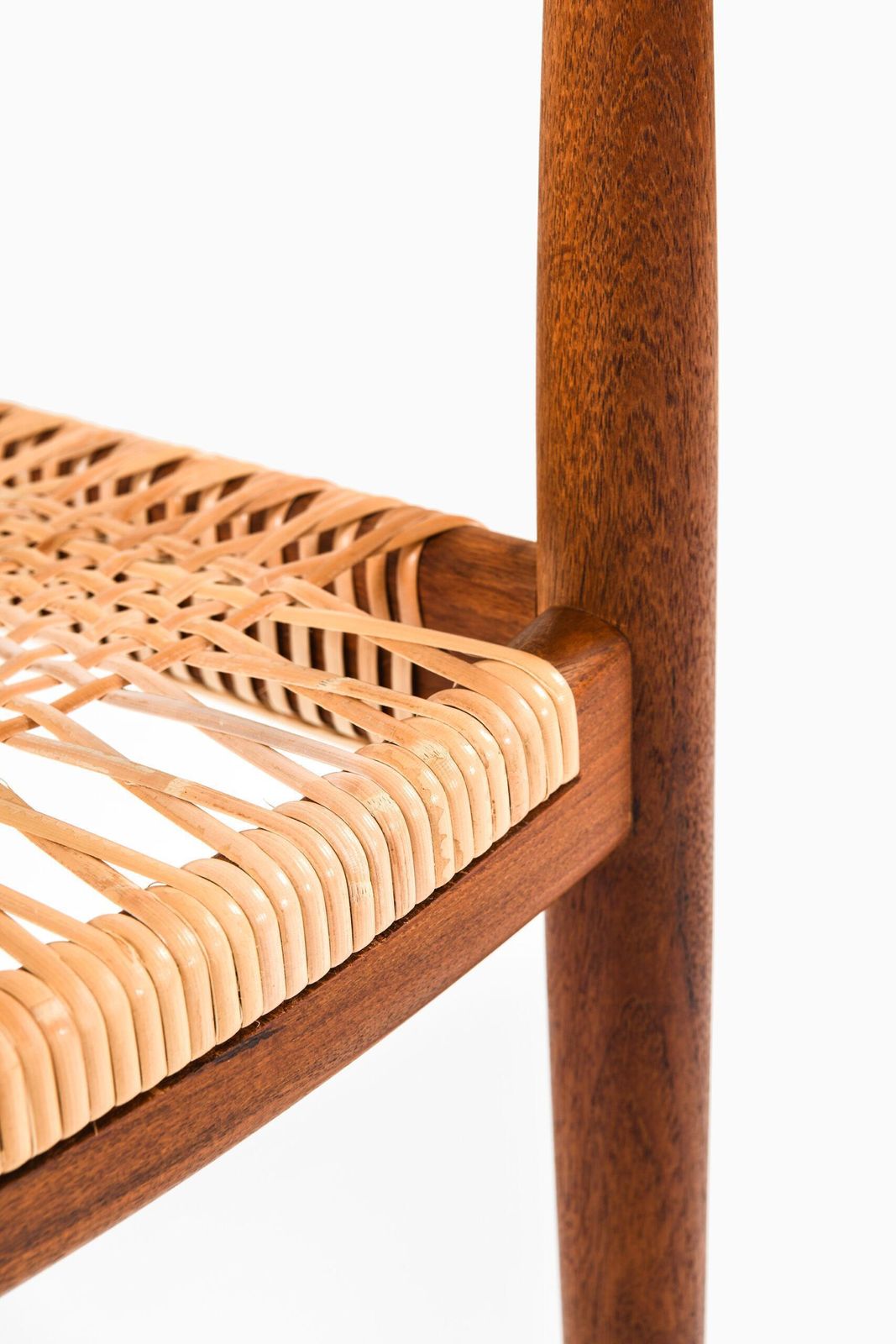 Hans Wegner Armchair Model Jh 501 / The Chair By Johannes Hansen In Denmark photo vinterior