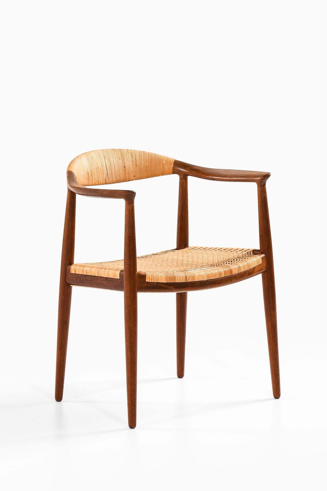 Hans Wegner Armchair Model Jh 501 / The Chair By Johannes Hansen In Denmark photo 6370.0