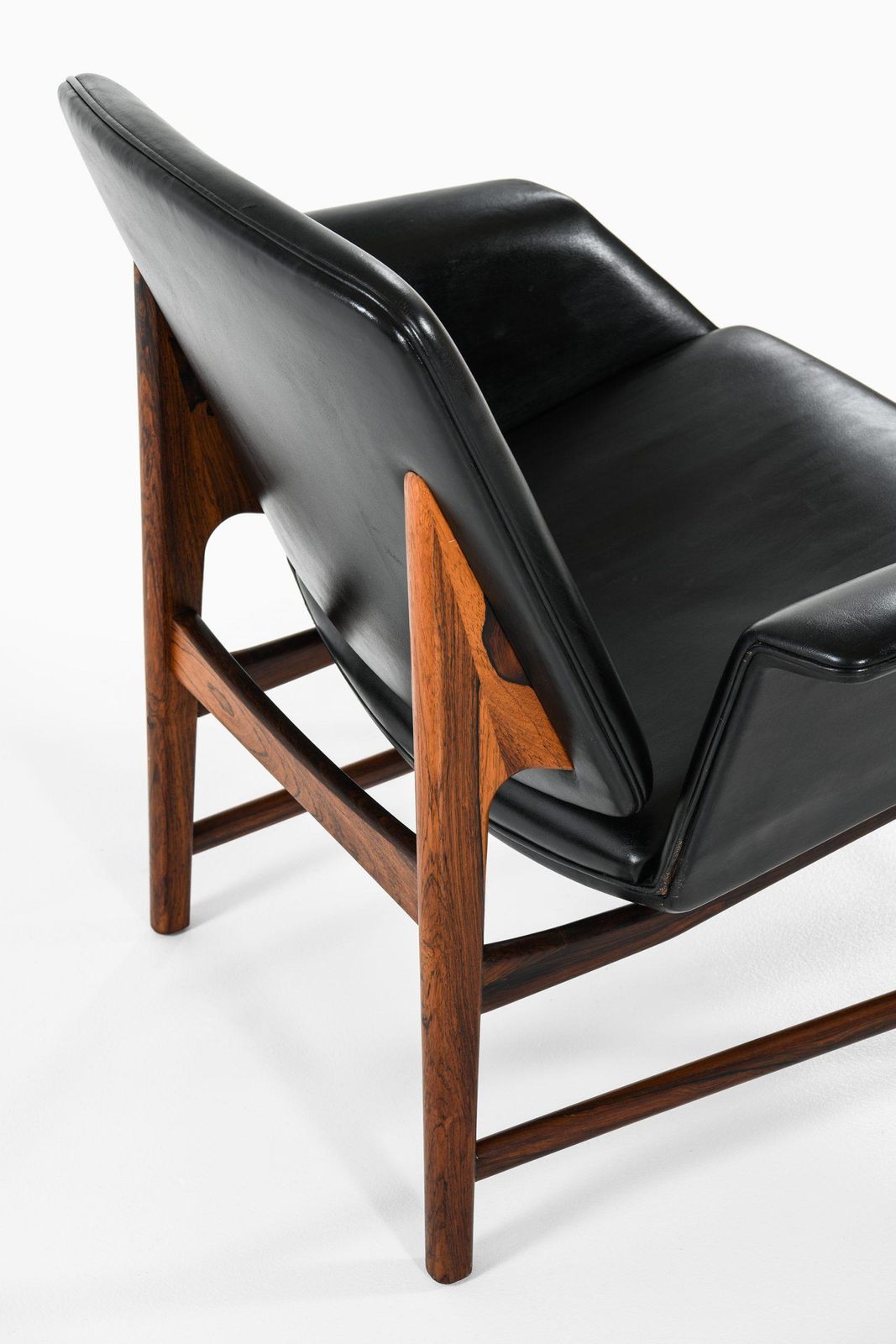 Illum Wikkelsø Easy Chair Model 451 By Aarhus Polstrermøbelfabrik In Denmark photo buy