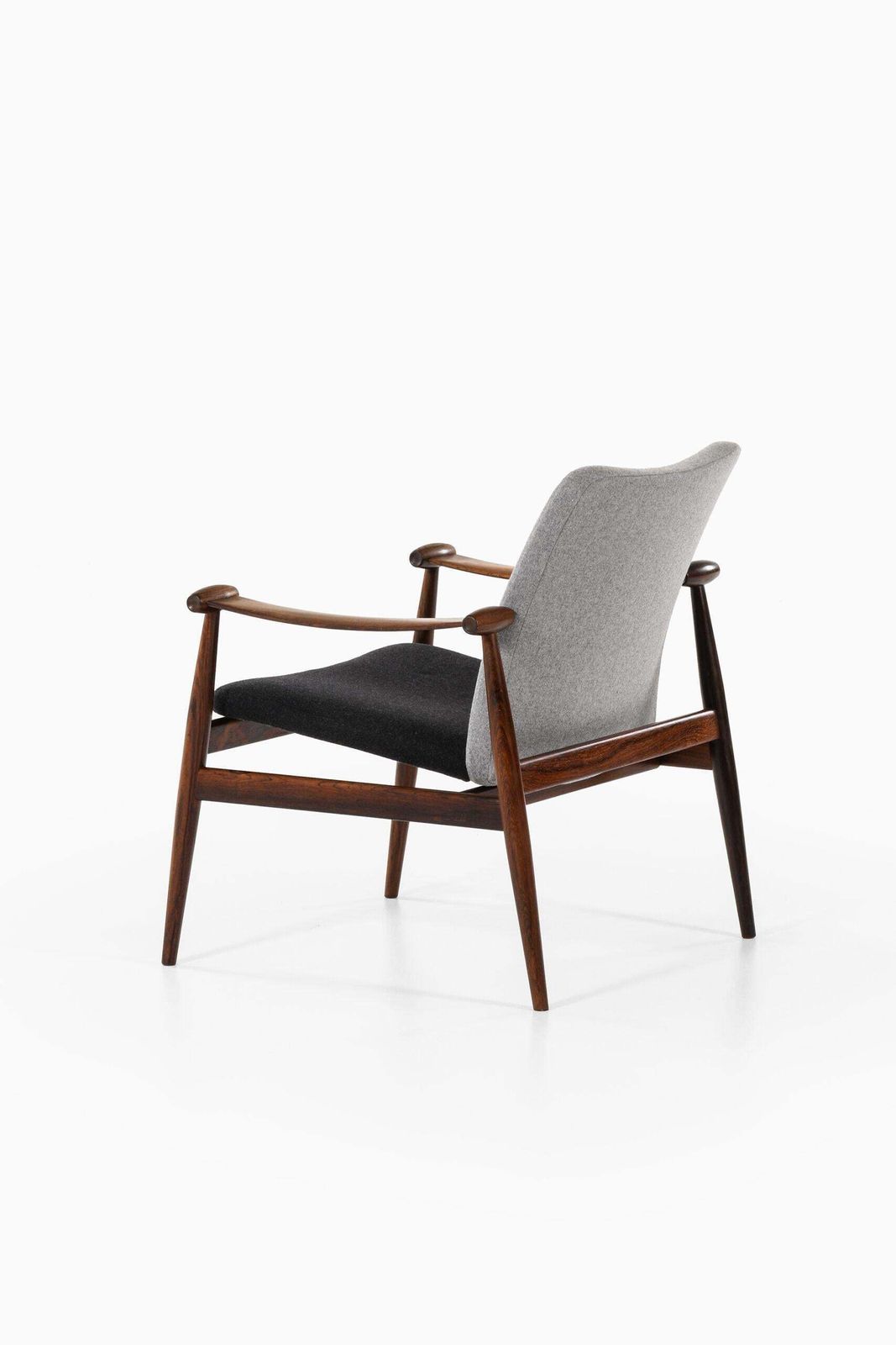 photo furniture Finn Juhl Easy Chair Model 'Spade' Produced By France & Son