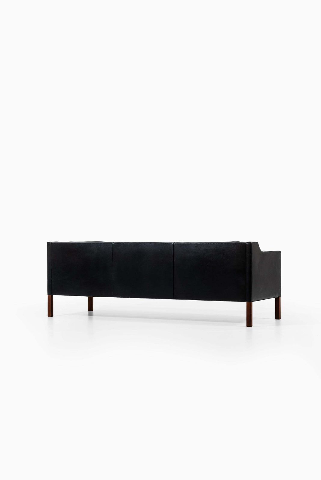 photo furniture Børge Mogensen Sofa Model 2213 By Fredericia Stolefabrik In Denmark
