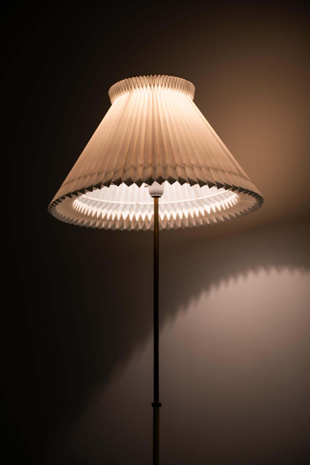 Hans Agne Jakobsson Floor Lamp By Hans Agne Jakobsson Ab In Markaryd, Sweden photo 2973.0