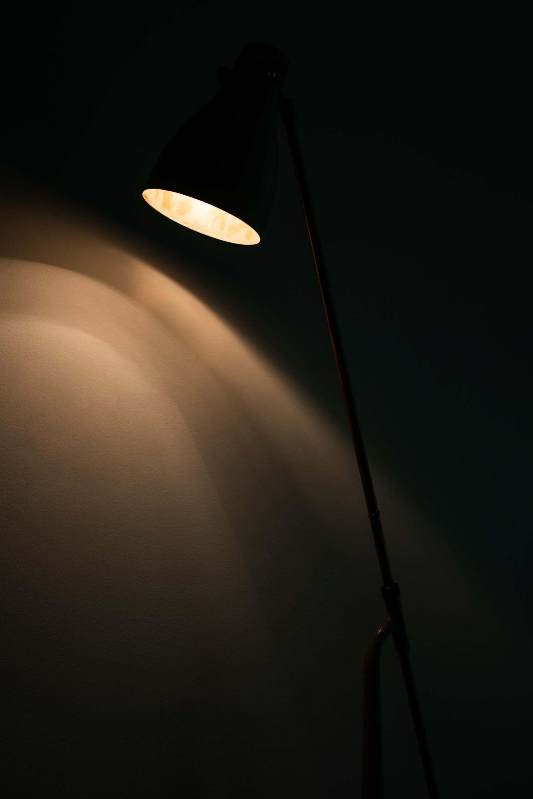 Hans Bergström Floor Lamp Model 541 By Ateljé Lyktan In åhus, Sweden photo vintage