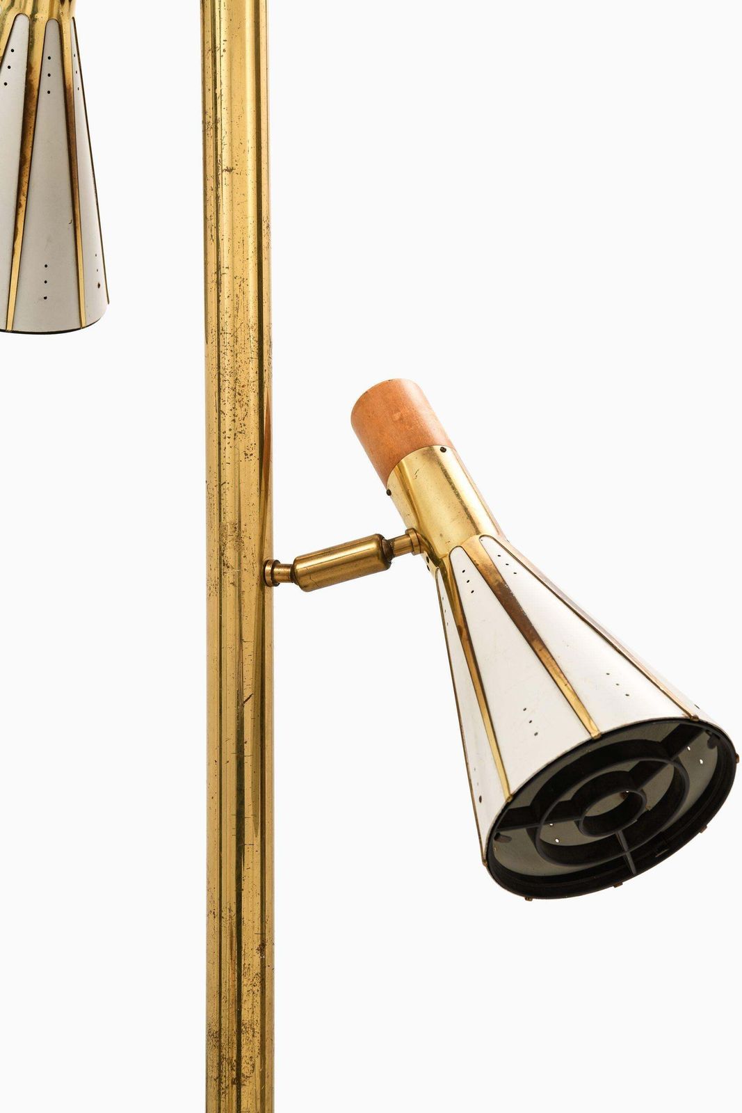 Rare Floor / Pole Lamp In Brass And White Lacquered Metal, 1960’s photo Lighting