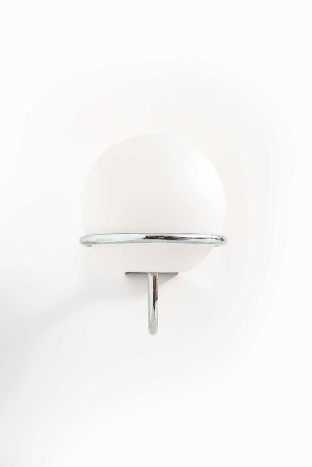 Hans Agne Jakobsson Large Quantity Of Wall Lamps In Chrome And Opal Glass photo furniture
