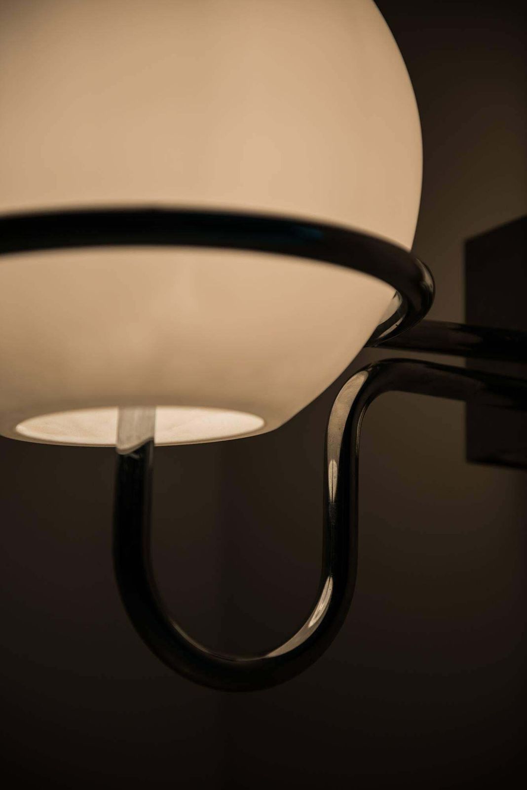 Hans Agne Jakobsson Large Quantity Of Wall Lamps In Chrome And Opal Glass photo vinterior