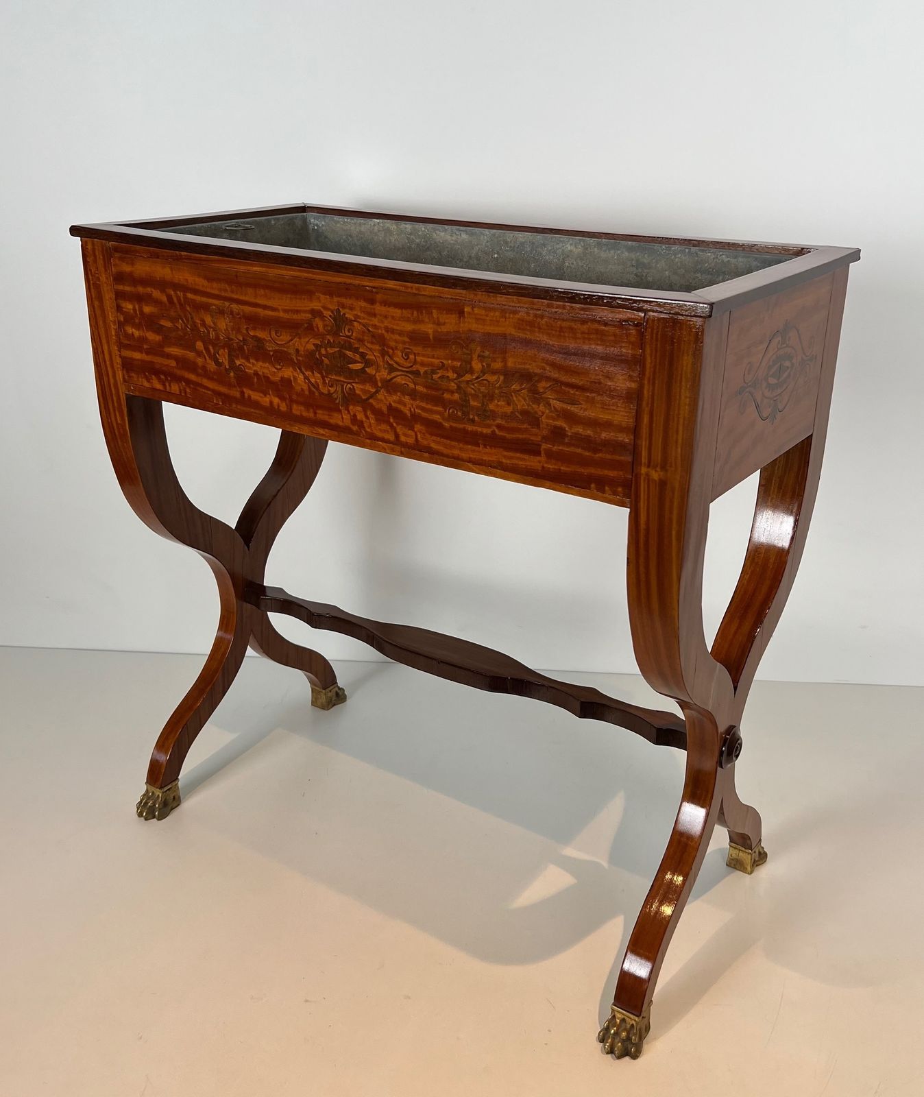 4800.0 Mahogany Jardinière With Amaranth Inlay And "X" Base And Bronze Claw Feet From The Charles X Period photo