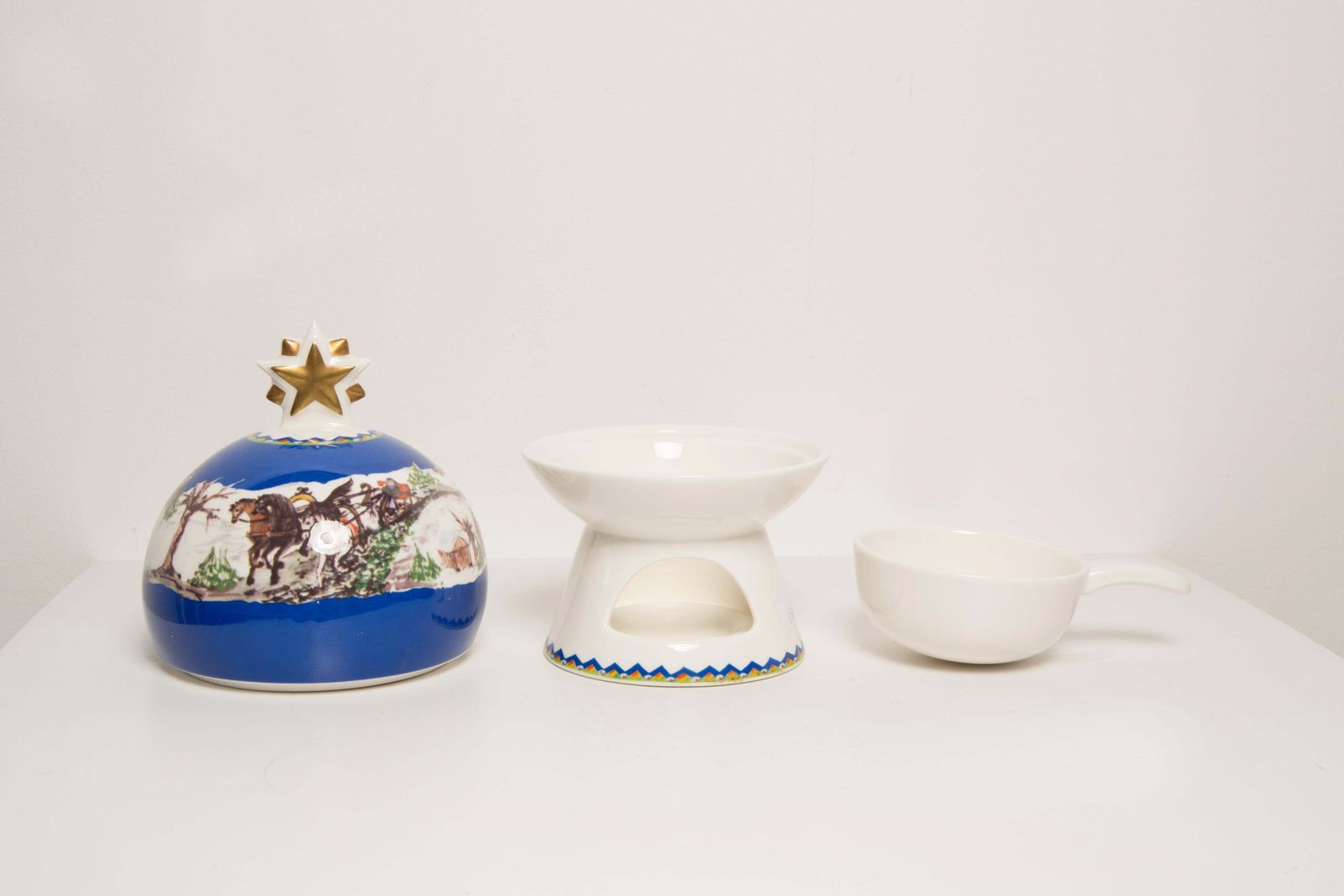 Villeroy & Boch Santa's Apple Baker Porcelain Winter Horses Apple Toaster photo 238.0