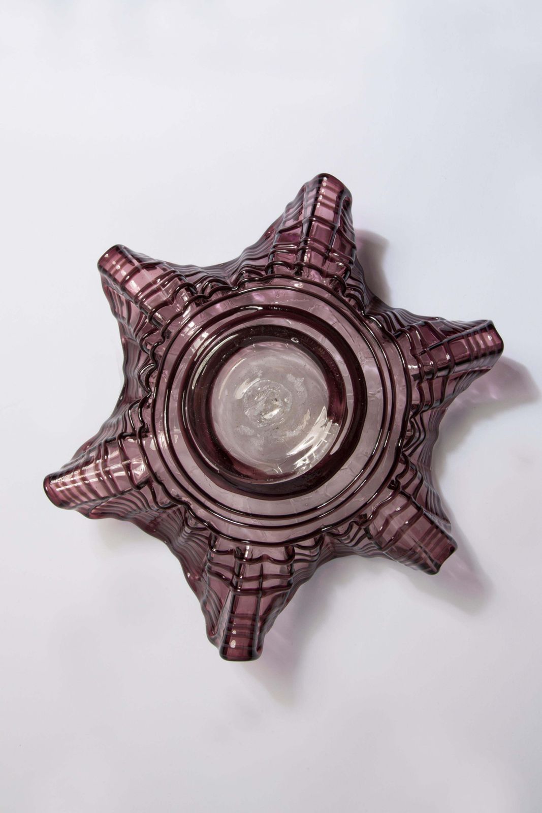 photo vinterior Mid Century Purple Vase Artistic Bowl Candlestick With Frill, Europe, 1960s