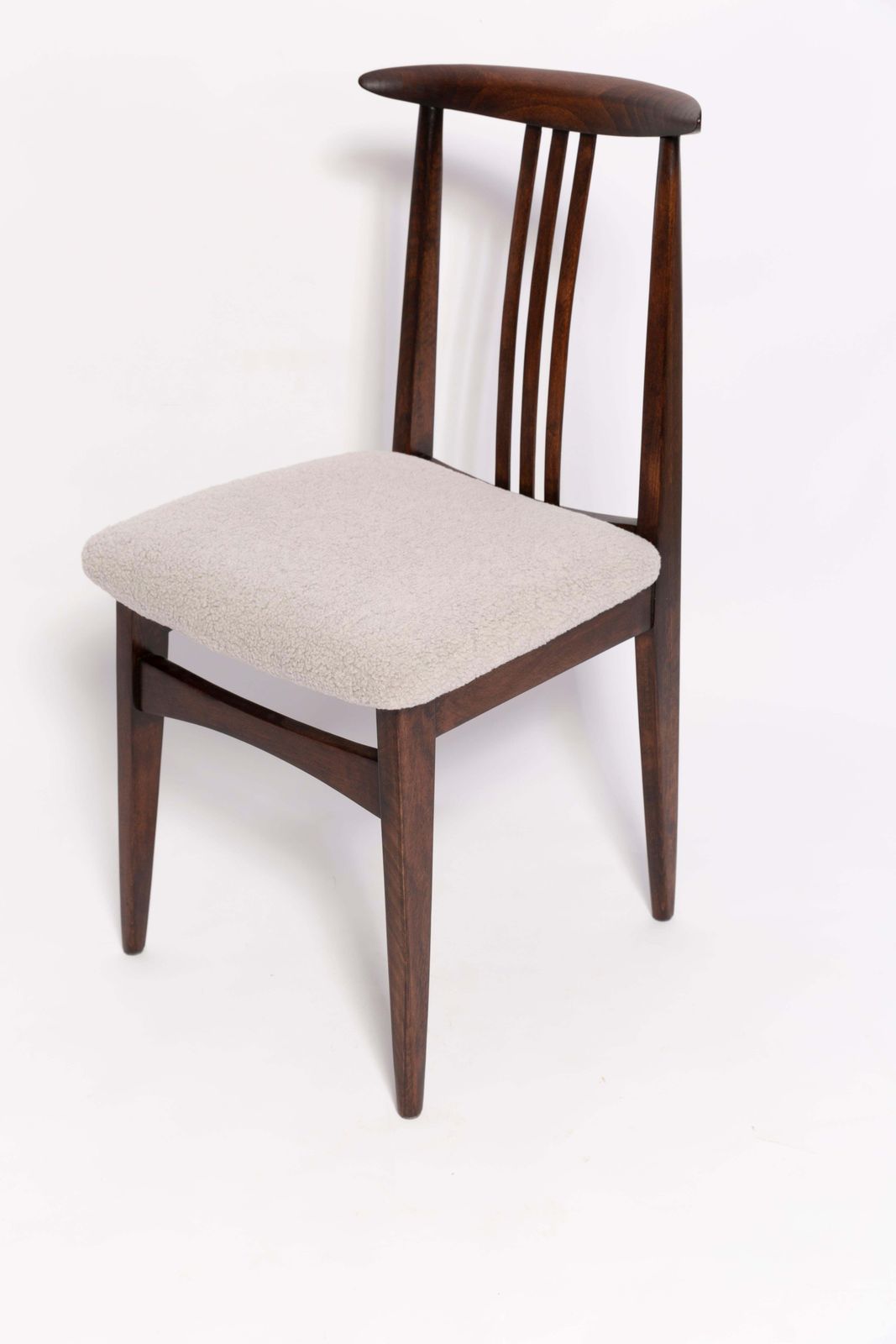 photo furniture Mid Century Linnen Bouclé Fauteuil, Walnoot, Ontworpen Door M. Zielinski, Europa, Jaren 1960