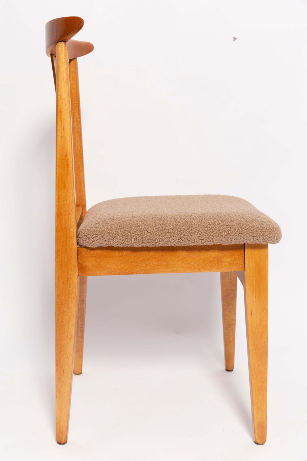 Mid Century Latte Boucle Chair, Light Wood, M. Zielinski, Europe 1960s photo vinterior
