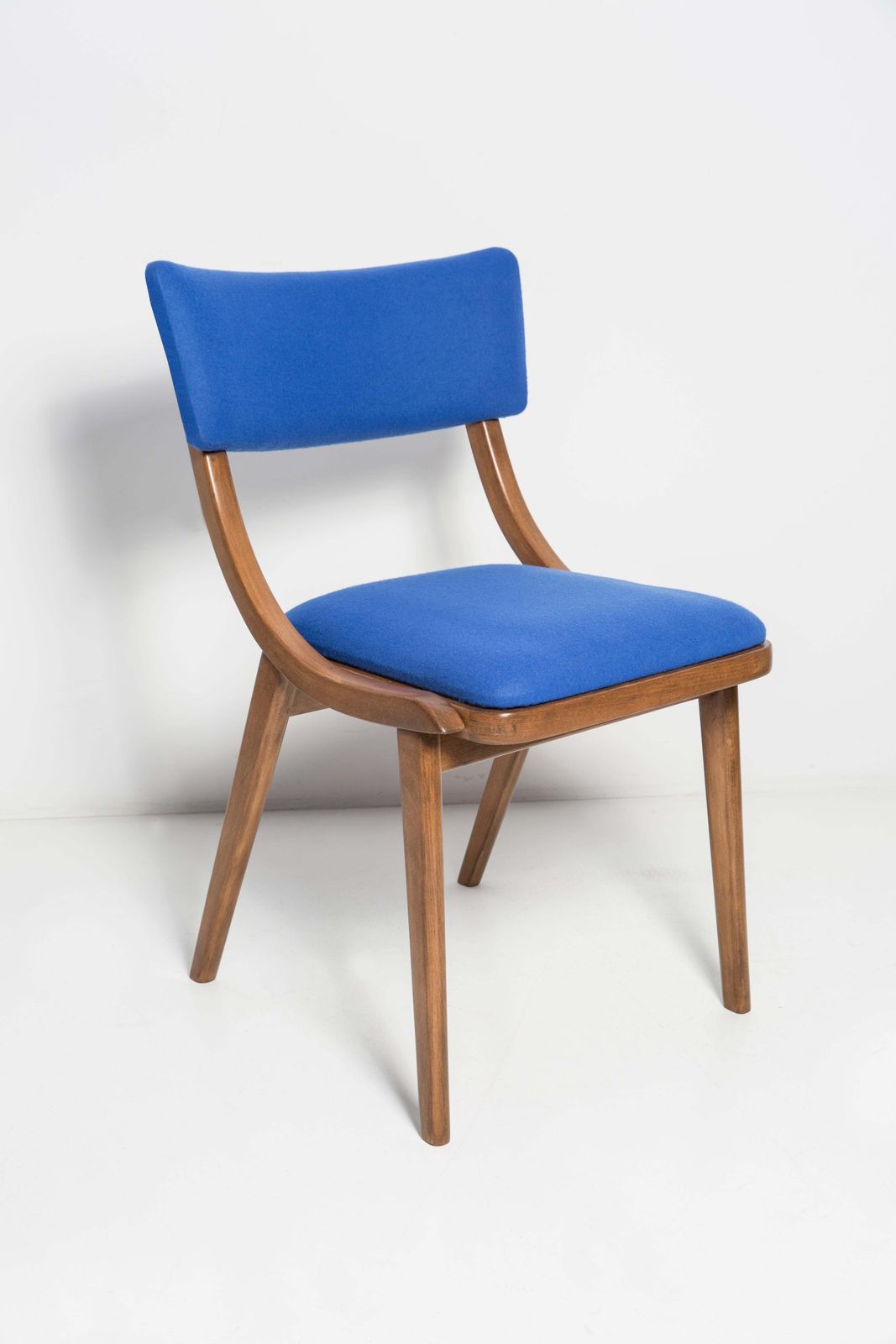 Mid Century Modern Bumerang Stoel, Koningsblauw Wol, Polen, Jaren 1960 photo for sale