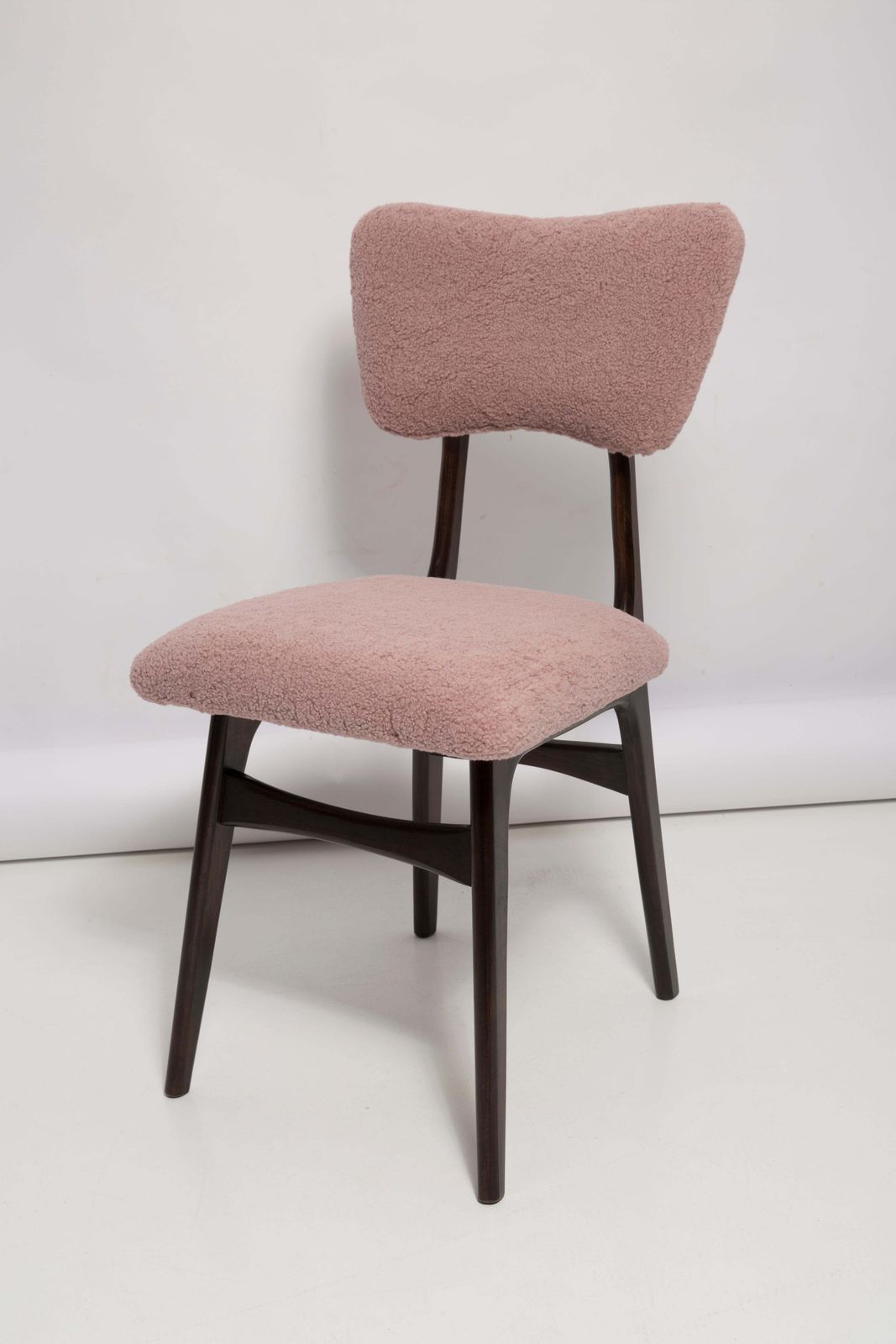 Mid Century Butterfly Dining Chair, Pink Boucle And Walnut Wood, Poland, 1960s photo 595.0