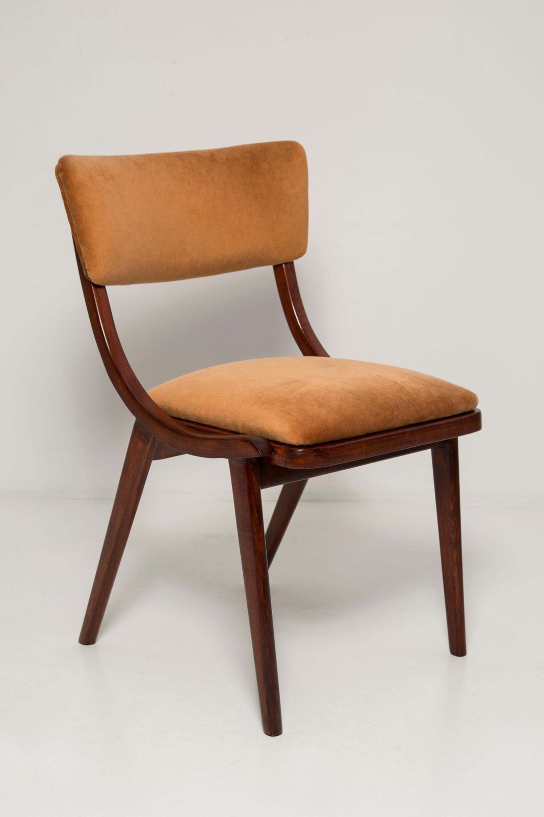 Mid Century Modern Bumerang Stoel, Bruin Beige Velours, Polen, Jaren 1960 photo Meubels