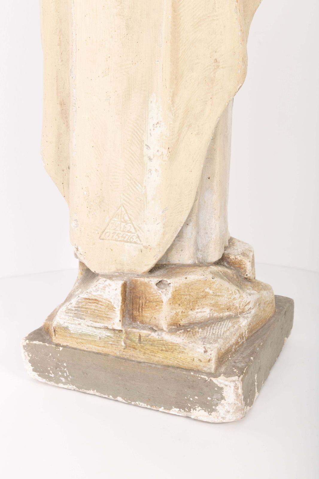 photo furniture Mid Century Gipsen Sculptuur Van De Heilige Maria, Italië, 1952