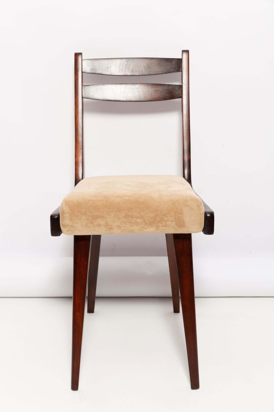 Mid Century Gazelle II Fauteuil, Beige Velours, Walnoothout, Europa, Jaren 1960 photo buy