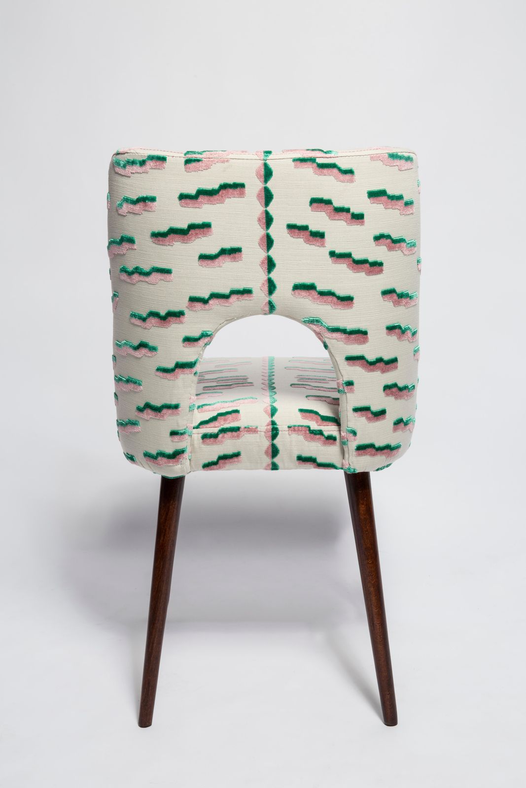 Mid Century Roze En Groene Jacquardfluwelen Stoel Met Schelpvormige Rugleuning, Tiger Beat, Europa, Jaren 1960 photo 595.0