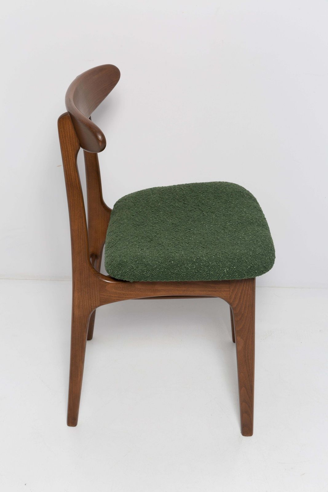 Mid Century Green Boucle Chair, Walnut Wood, Rajmund Halas, Poland, 1960s photo vintage