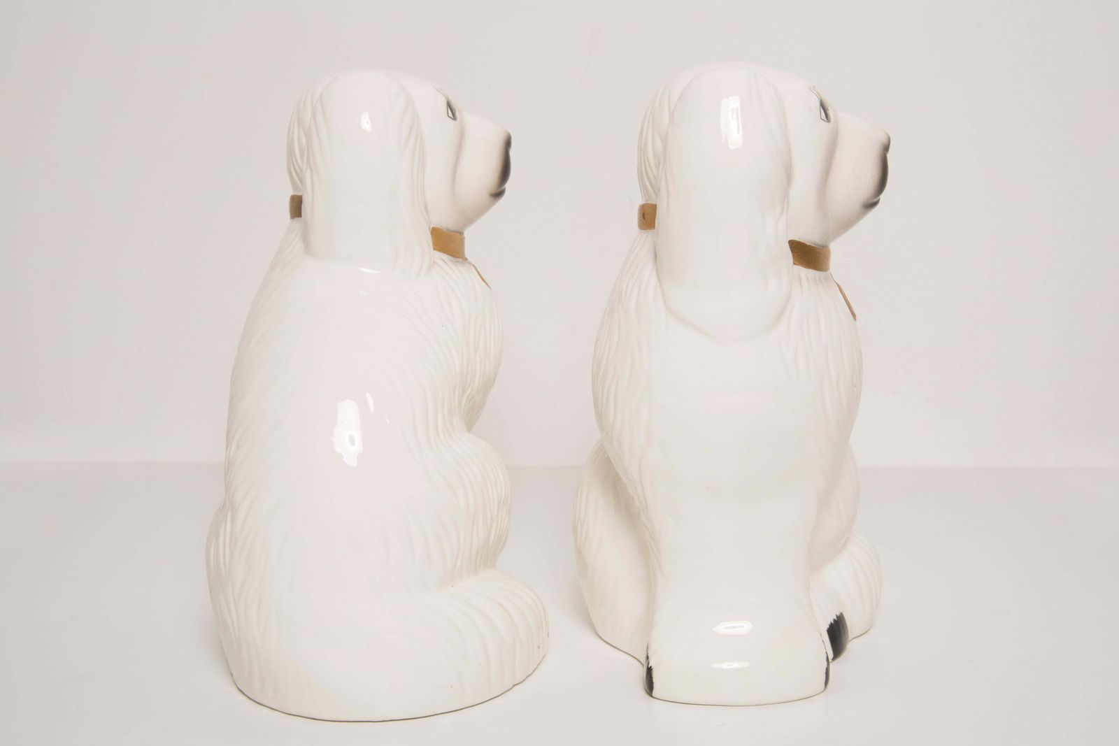 Pair Of Mid Century White Spaniel Dogs Sculpture Staffordshire England, 1960s photo 382.0