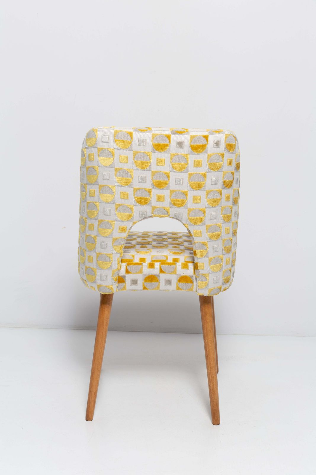 photo furniture Mid Century Yellow Mustard 'Shell' Chair, 1960s