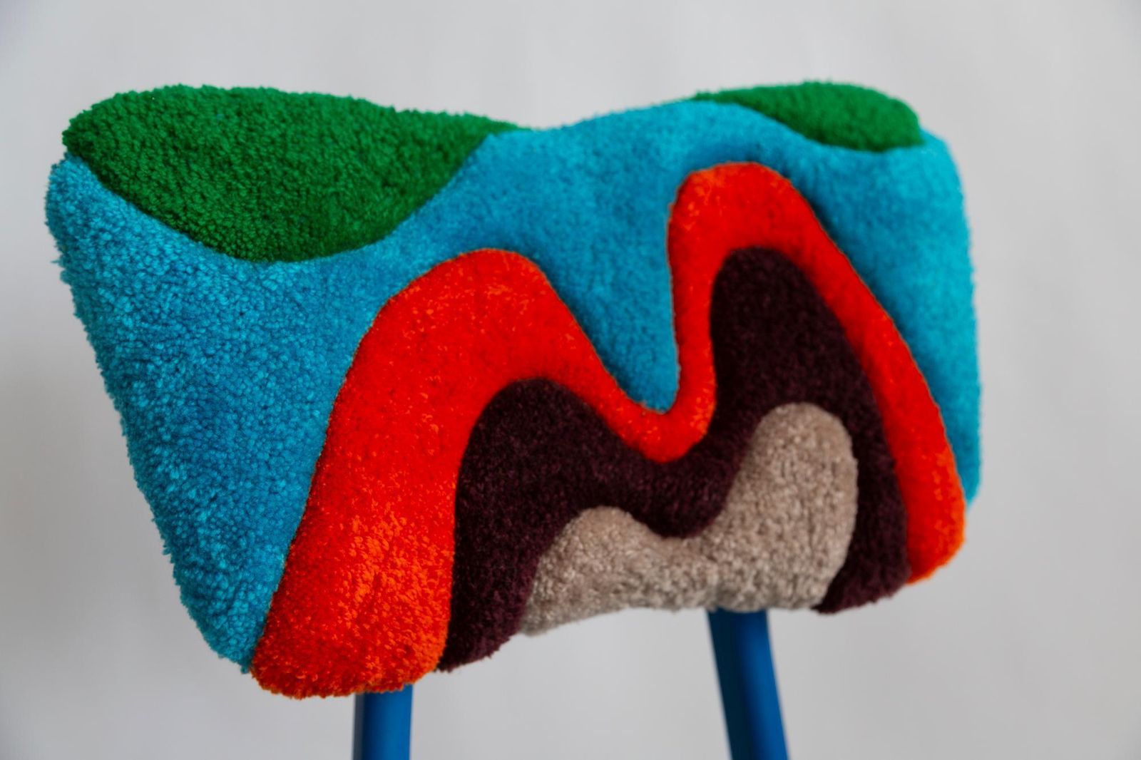 photo furniture Mid Century Butterfly Chair, Hand Tufting Blue Green Orange Wool, Europe, 1960s