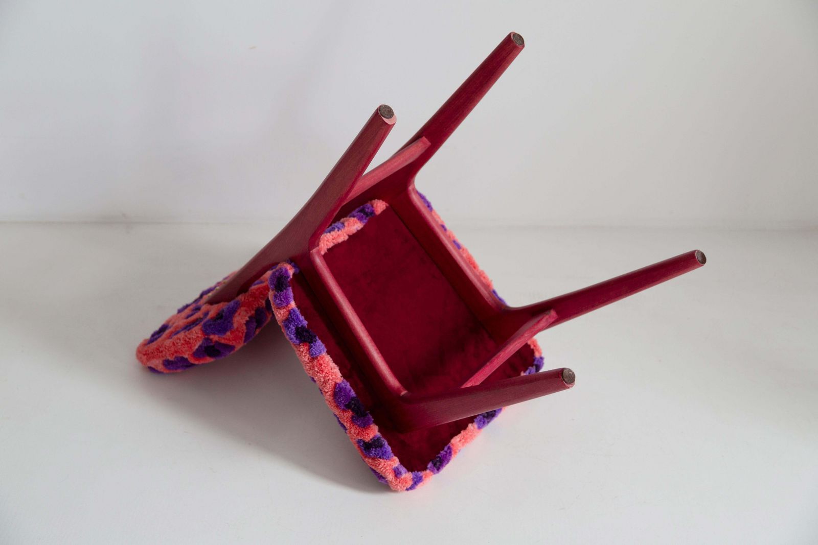 photo vintage Mid Century Butterfly Chair, Hand Tufting Pink Wool Leopard, Europe, 1960s