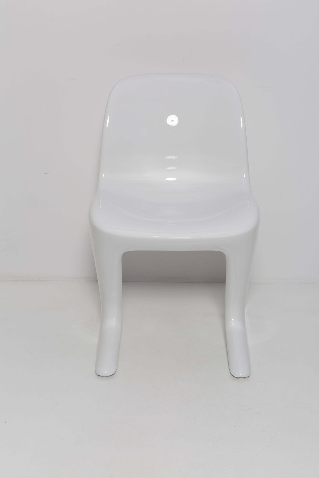 photo vinterior White Glossy Kangaroo Chair Designed By Ernst Moeckl, Germany, 1960s
