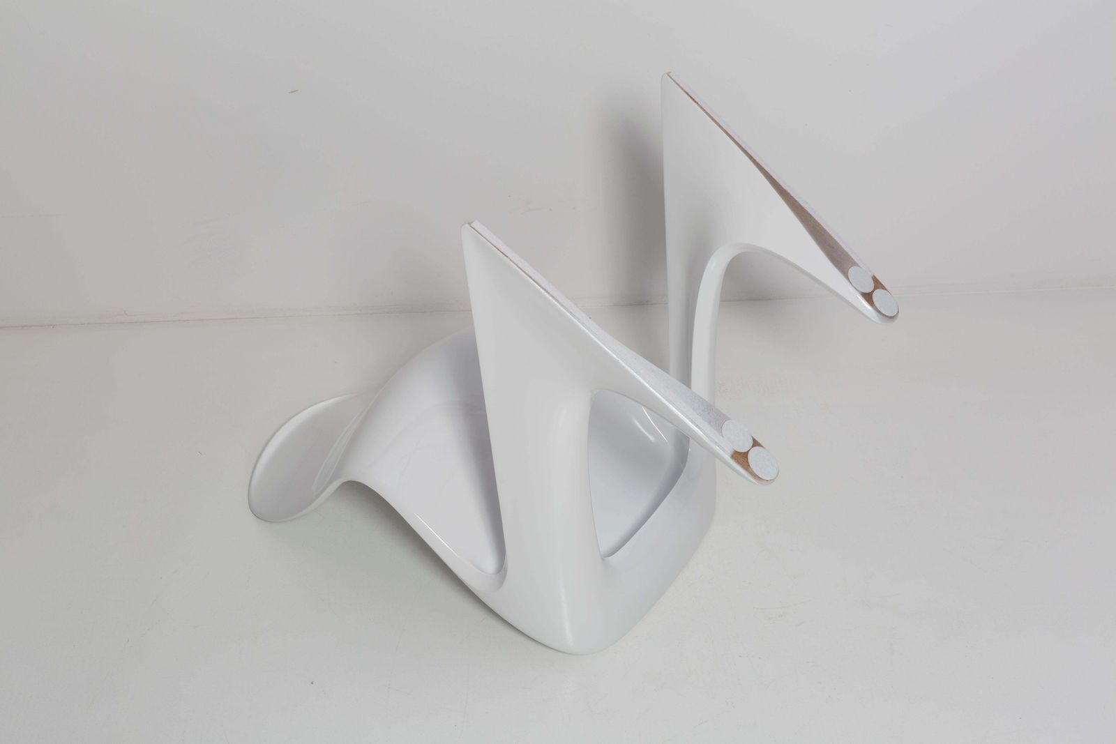 photo buy White Glossy Kangaroo Chair Designed By Ernst Moeckl, Germany, 1960s