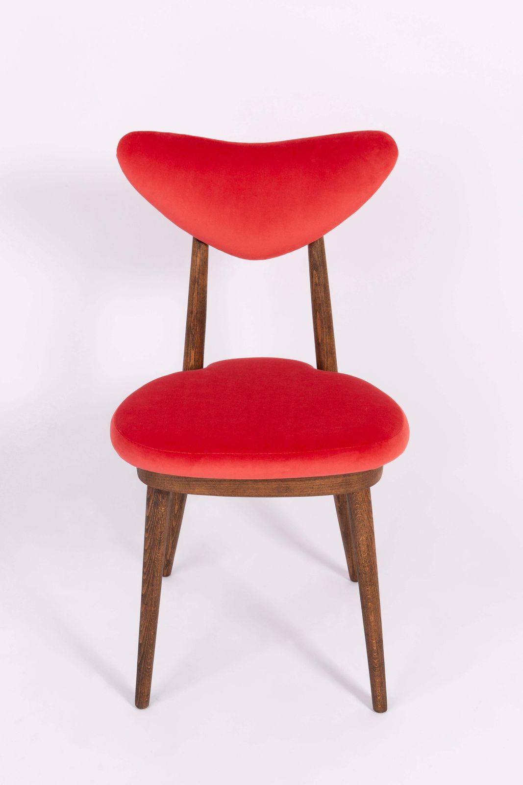 photo vinterior Pair Of Red Heart Chairs, Poland, 1960s