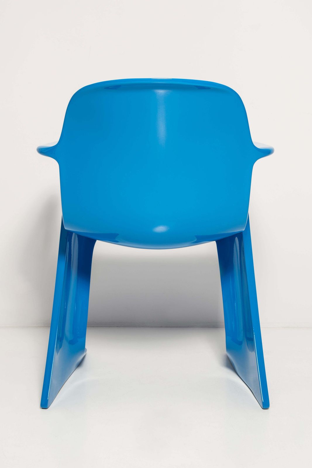 photo furniture Blue Kangaroo Chair Designed By Ernst Moeckl, Germany, 1968