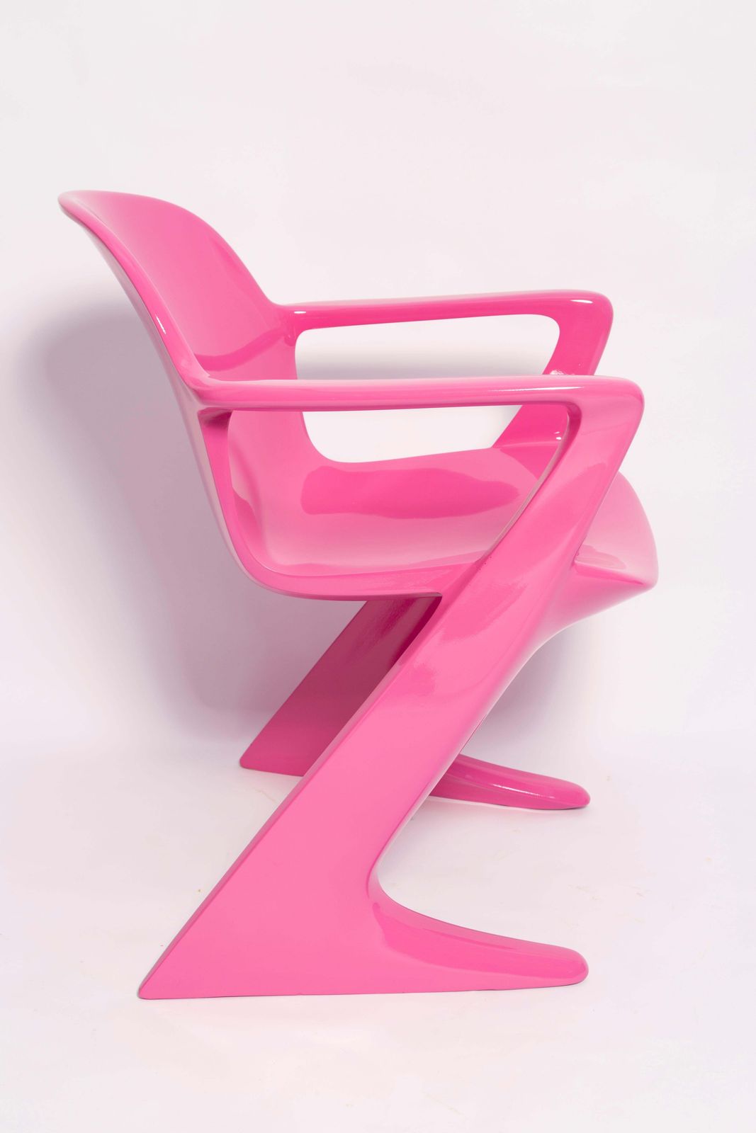 Mid Century Pink Kangaroo Chair Designed By Ernst Moeckl, Germany, 1968 photo vinterior