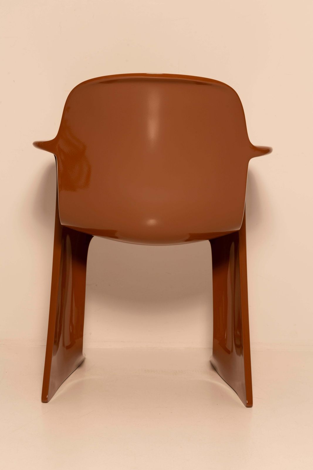 photo for sale Mid Century Mocha Mousse Pantone Kangaroo Chair, Door Ernst Moeckl, Duitsland, 1968